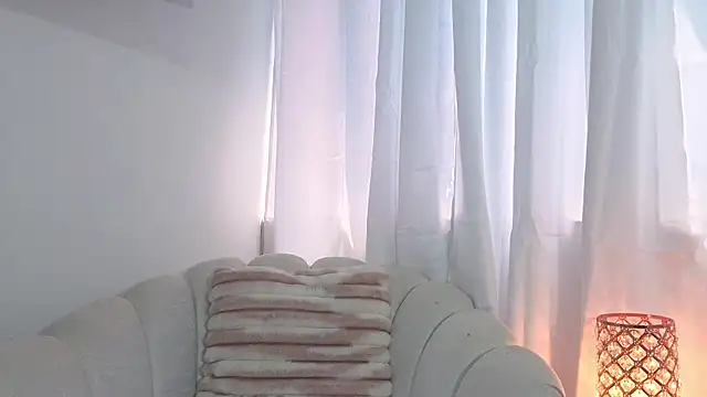 Snapshot of Paulaboterom chatting on 17, 7, 2026 Paulaboterom online show from 17, 7, 2026