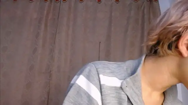 Snapshot of DaraKat18 chatting on 19, 5, 2026 DaraKat18 online show from 19, 5, 2026