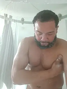 Snapshot of tripping385 chatting on 27, 3, 2026 tripping385 online show from 27, 3, 2026