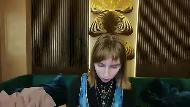 Beverly Gomes online show from 22, 11, 2025