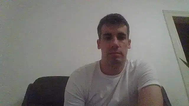 JulioIsHere4you online show from 1, 11, 2025