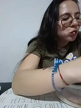 Snapshot of Bella_Sumers chatting on 19, 5, 2026 Bella Sumers online show from 19, 5, 2026