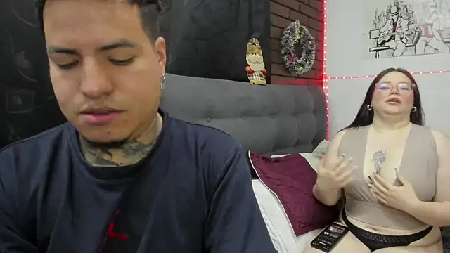 Snapshot of CrisabellssEden chatting on 5, 12, 2025 CrisabellssEden online show from 5, 12, 2025