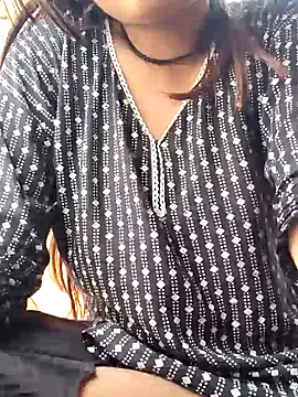 Snapshot of Janvi_Jaitly chatting on 26, 9, 2025 Janvi Jaitly online show from 26, 9, 2025