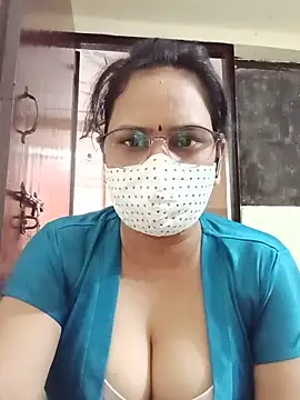 Snapshot of Your-vipasha chatting on 8, 6, 2026 Your-vipasha online show from 8, 6, 2026