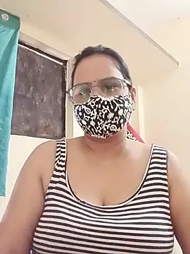 Snapshot of Your-vipasha chatting on 8, 7, 2026 Your-vipasha online show from 8, 7, 2026