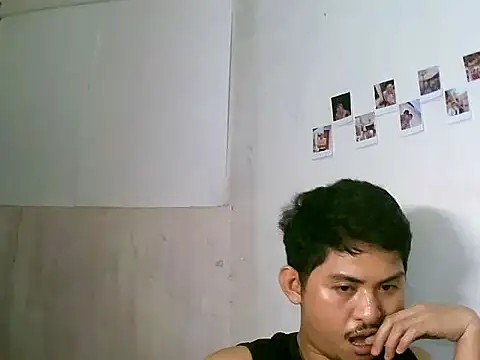 Snapshot of cuteipinoy chatting on 4, 10, 2025 cuteipinoy online show from 4, 10, 2025