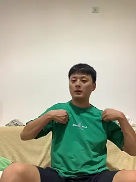 Snapshot of Acuteman chatting on 10, 9, 2025 Acuteman online show from 10, 9, 2025