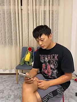 Snapshot of Acuteman chatting on 13, 10, 2025 Acuteman online show from 13, 10, 2025