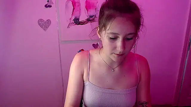 Snapshot of Milka_kamila chatting on 9, 9, 2025 Milka kamila online show from 9, 9, 2025