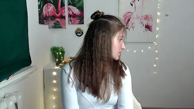 Snapshot of Milka_kamila chatting on 2, 10, 2025 Milka kamila online show from 2, 10, 2025