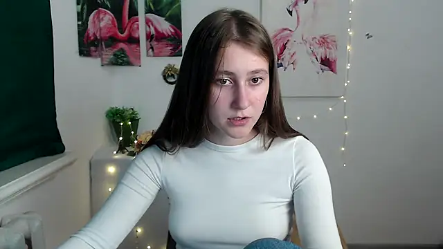 Snapshot of Milka_kamila chatting on 12, 10, 2025 Milka kamila online show from 12, 10, 2025