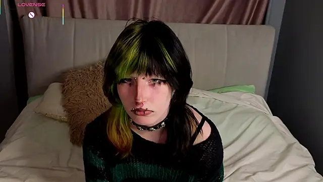 Snapshot of KandraCruser chatting on 19, 10, 2025 KandraCruser online show from 19, 10, 2025