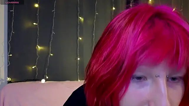 Snapshot of KandraCruser chatting on 2, 2, 2026 KandraCruser online show from 2, 2, 2026