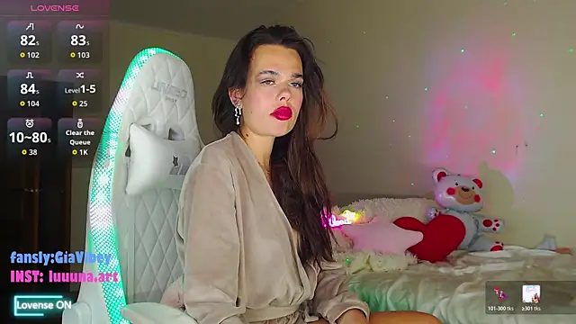 Gia Vibey online show from 2, 7, 2026