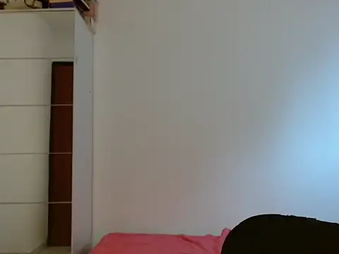 Snapshot of ApenasLys chatting on 13, 4, 2026 ApenasLys online show from 13, 4, 2026