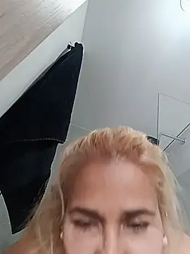 AndrehGuzman online show from 1, 12, 2025