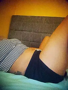 Snapshot of EAAM1@xh chatting on 8, 3, 2026 EAAM1xh online show from 8, 3, 2026