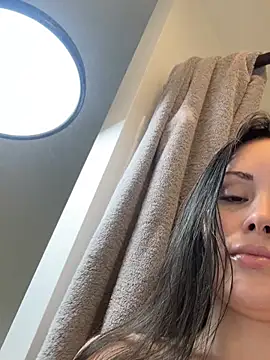 Snapshot of gardenxrose chatting on 12, 4, 2026 gardenxrose online show from 12, 4, 2026