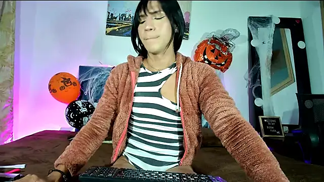 Snapshot of Jenny_Sweet1 chatting on 21, 10, 2025 Jenny Sweet1 online show from 21, 10, 2025