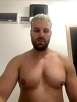 Snapshot of TheKevinboy chatting on 13, 9, 2025 TheKevinboy online show from 13, 9, 2025