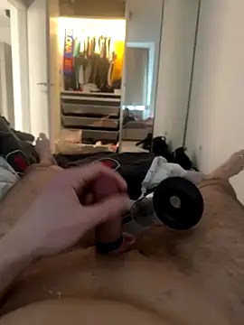 Snapshot of TheKevinboy chatting on 2, 11, 2025 TheKevinboy online show from 2, 11, 2025