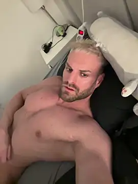 Snapshot of TheKevinboy chatting on 21, 3, 2026 TheKevinboy online show from 21, 3, 2026