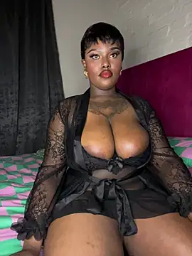 Snapshot of QUEEN_NOBUHLE_777 chatting on 8, 4, 2026 QUEEN NOBUHLE 777 online show from 8, 4, 2026