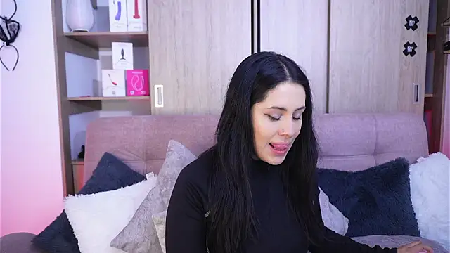 SophiieCumsx online show from 26, 3, 2026