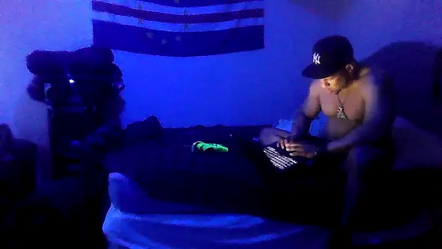 Snapshot of Sexdemonfrfr chatting on 8, 4, 2026 Sexdemonfrfr online show from 8, 4, 2026