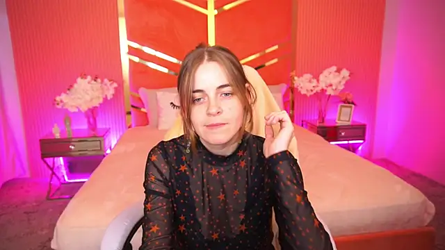 Snapshot of ShinyfromUa chatting on 22, 9, 2025 ShinyfromUa online show from 22, 9, 2025