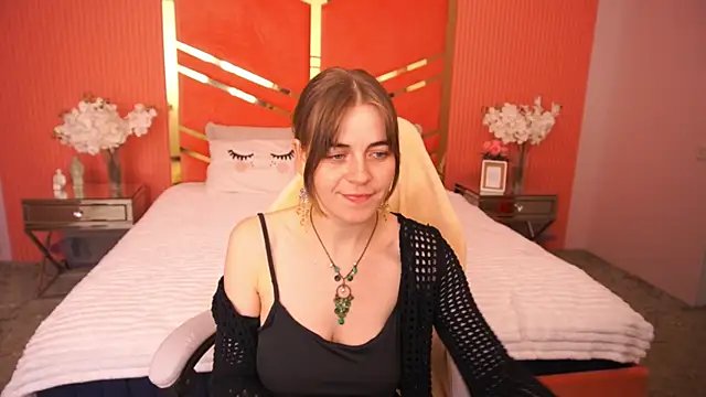 Snapshot of ShinyfromUa chatting on 4, 10, 2025 ShinyfromUa online show from 4, 10, 2025