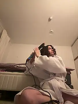 Snapshot of SophiiaStarr chatting on 4, 4, 2026 SophiiaStarr online show from 4, 4, 2026