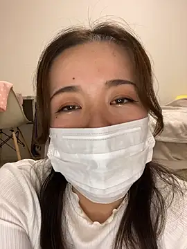 Snapshot of NATSUMI00 chatting on 15, 10, 2025 NATSUMI00 online show from 15, 10, 2025