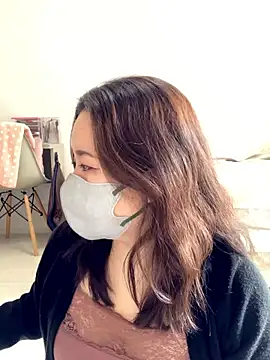 NATSUMI00 online show from 2, 11, 2025