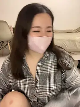 NATSUMI00 online show from 18, 12, 2025