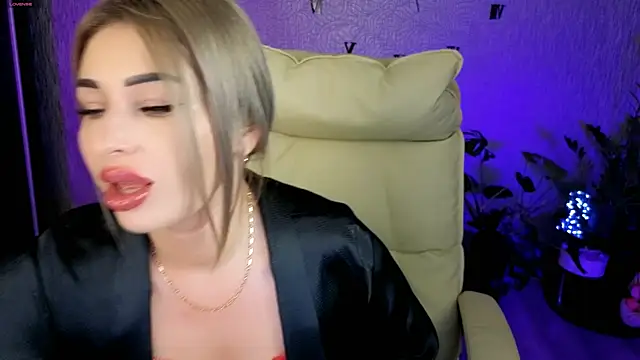 NikkiiStill online show from 28, 6, 2026