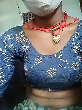 Snapshot of Sharmili_xx chatting on 4, 10, 2025 Sharmili xx online show from 4, 10, 2025