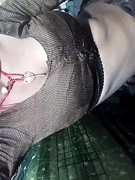 Snapshot of Sharmili_xx chatting on 7, 10, 2025 Sharmili xx online show from 7, 10, 2025