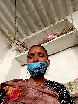 Snapshot of Sharmili_xx chatting on 18, 12, 2025 Sharmili xx online show from 18, 12, 2025