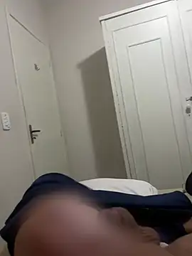 ErickFelipe25 online show from 4, 8, 2026