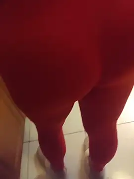 Snapshot of MiriandZacki chatting on 14, 12, 2025 MiriandZacki online show from 14, 12, 2025