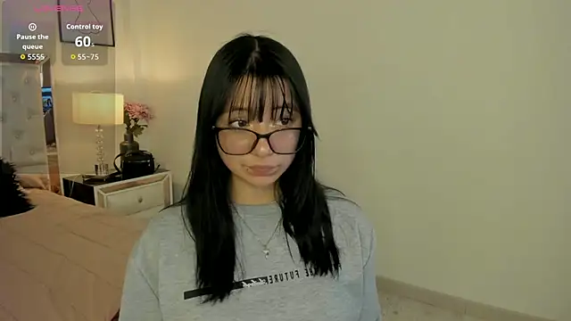 Zoe Xra online show from 11, 6, 2026