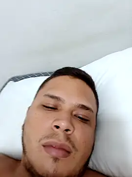 Snapshot of Alexboy022025 chatting on 19, 9, 2025 Alexboy022025 online show from 19, 9, 2025