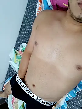 Snapshot of Alexboy022025 chatting on 8, 10, 2025 Alexboy022025 online show from 8, 10, 2025