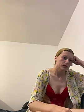 Snapshot of AnyaHellCat chatting on 1, 11, 2025 AnyaHellCat online show from 1, 11, 2025