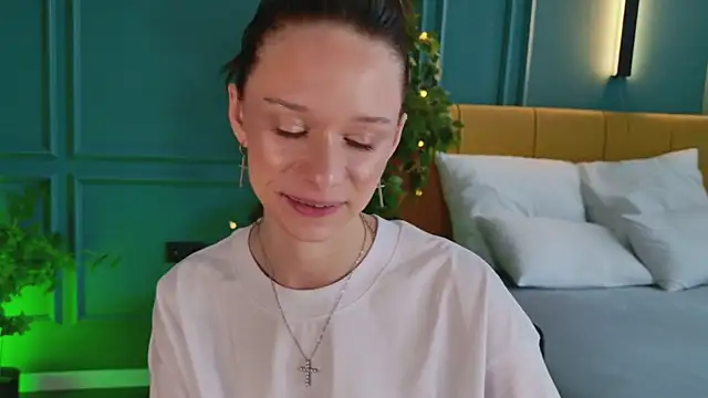 daily glam online show from 23, 9, 2025