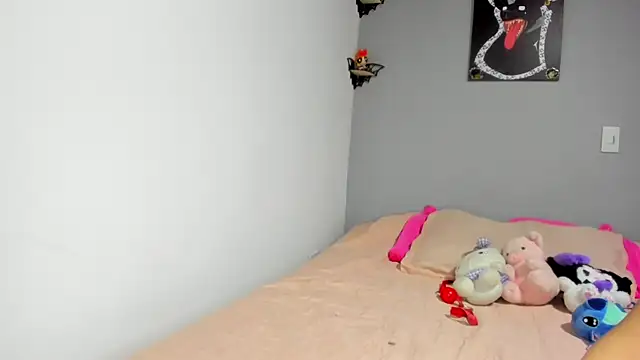 Snapshot of XBODTRIIPX chatting on 21, 4, 2026 XBODTRIIPX online show from 21, 4, 2026