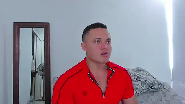 Snapshot of KingLevi01 chatting on 8, 6, 2026 KingLevi01 online show from 8, 6, 2026