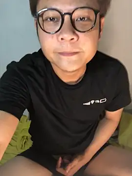 Snapshot of datnguyenvn chatting on 5, 4, 2026 datnguyenvn online show from 5, 4, 2026